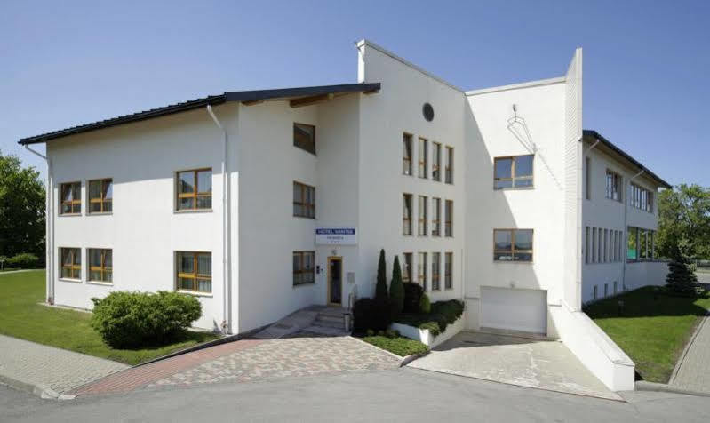 Vantis Riverside Hotel